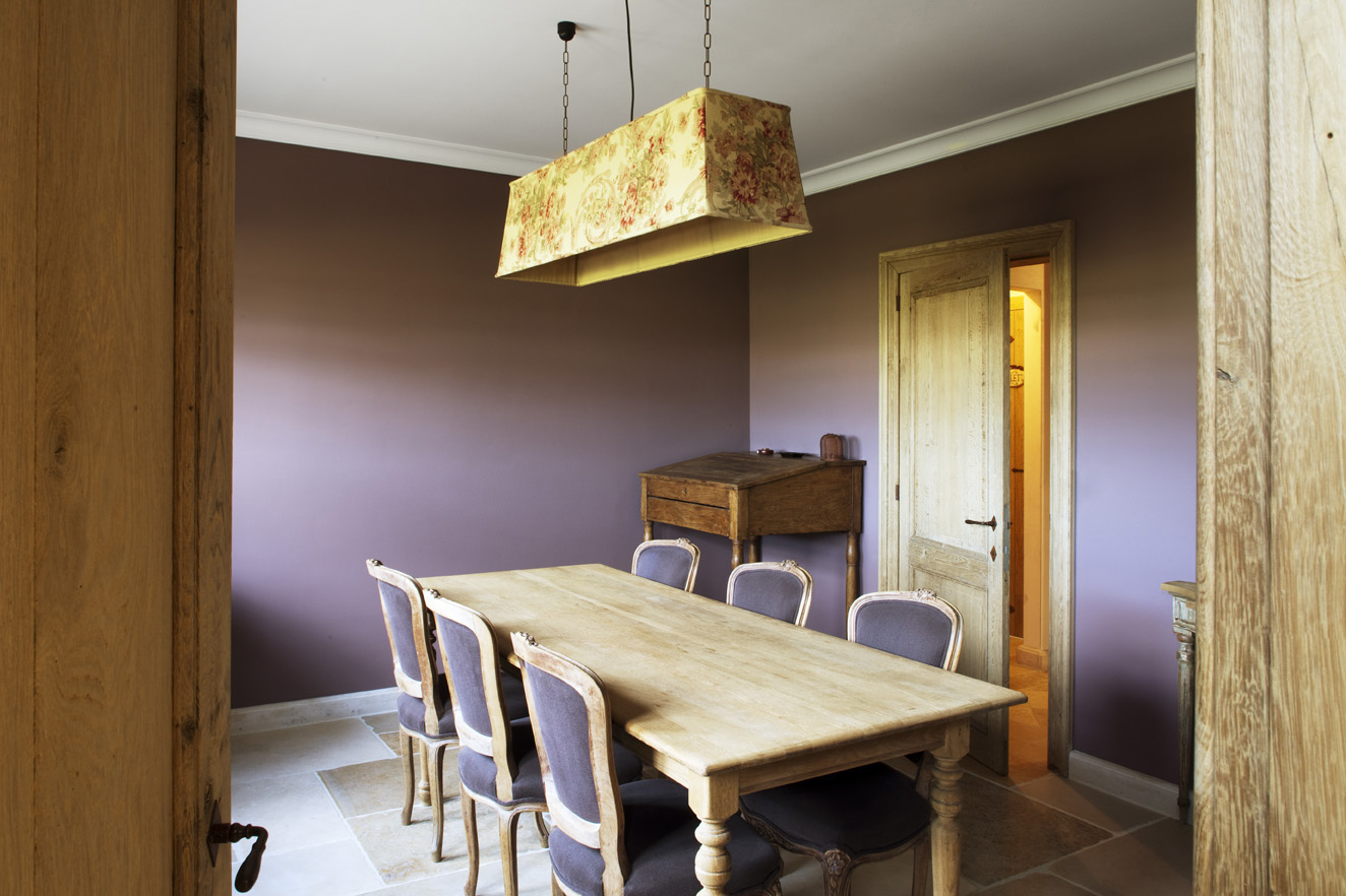 Lambrisering met decoratieve afwerking