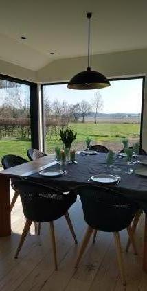 Hedendaagse keuken in wittint